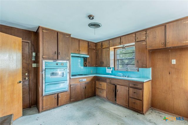 2616 W Avenue P, Temple, TX 76504