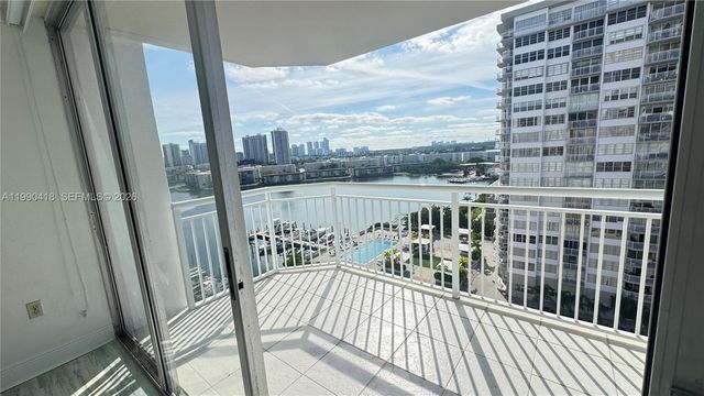 18061 Biscayne Blvd 1203, Aventura, FL 33160