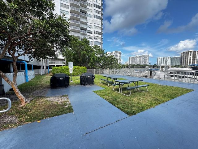 18061 Biscayne Blvd 1203, Aventura, FL 33160