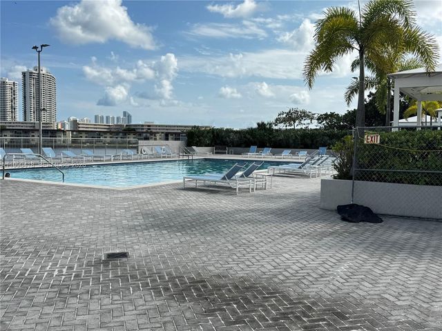 18061 Biscayne Blvd 1203, Aventura, FL 33160