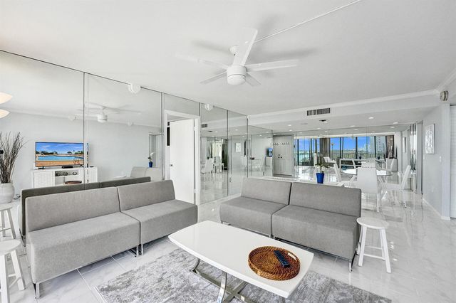 5600 N Flagler Drive 805, West Palm Beach, FL 33407
