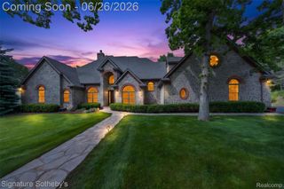 900 Hill Hollow Lane, Milford Village, MI 48381