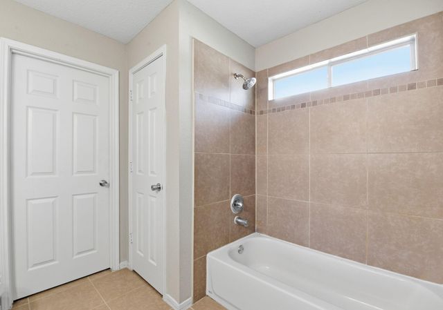 19706 Bluff Canyon Way, Katy, TX 77450