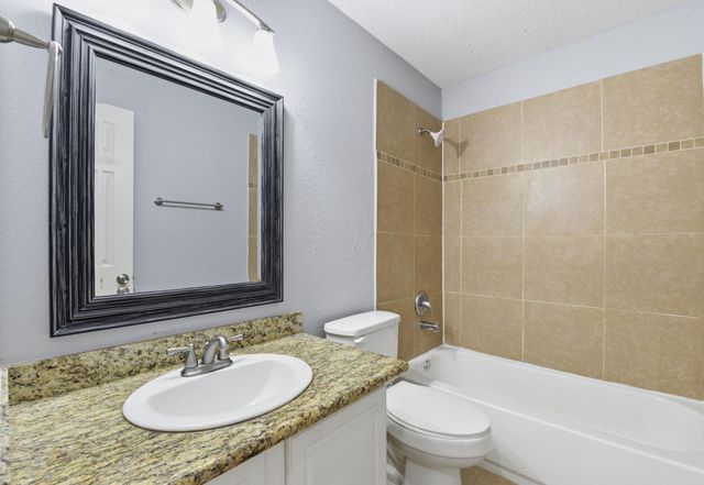 19706 Bluff Canyon Way, Katy, TX 77450