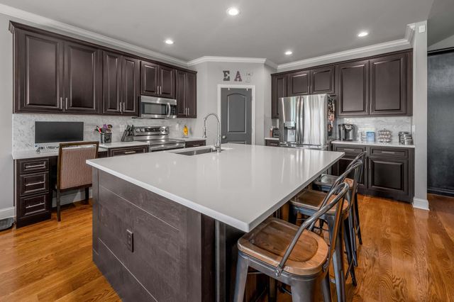 108 Dove Run Circle, Georgetown, KY 40324