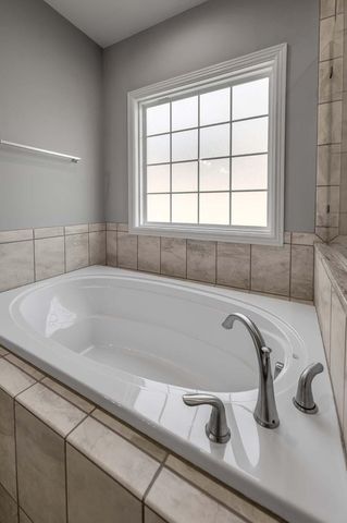 108 Dove Run Circle, Georgetown, KY 40324