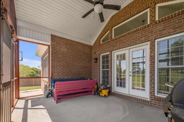 108 Dove Run Circle, Georgetown, KY 40324