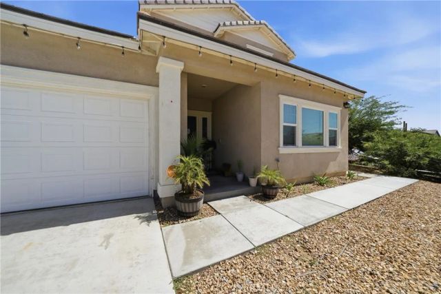 13070 Sierra Madre Court, Victorville, CA 92394