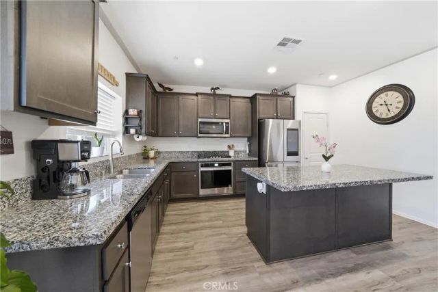 13070 Sierra Madre Court, Victorville, CA 92394