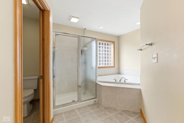 2937 Abbotsbury Court, Greenwood, IN 46143