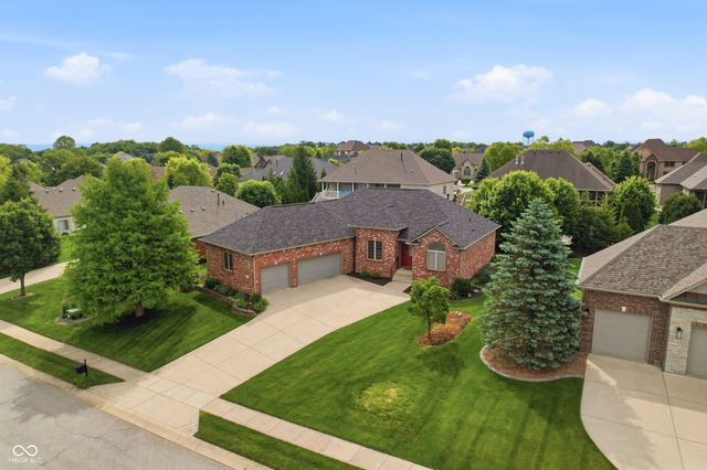 2937 Abbotsbury Court, Greenwood, IN 46143