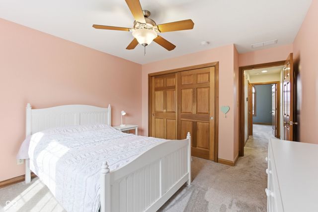 2937 Abbotsbury Court, Greenwood, IN 46143