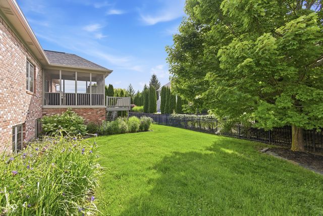 2937 Abbotsbury Court, Greenwood, IN 46143