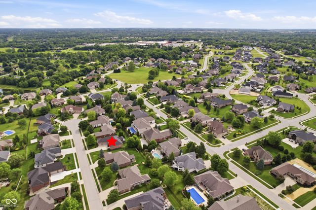 2937 Abbotsbury Court, Greenwood, IN 46143