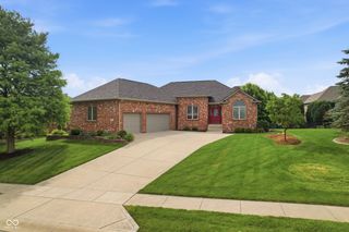 2937 Abbotsbury Court, Greenwood, IN 46143