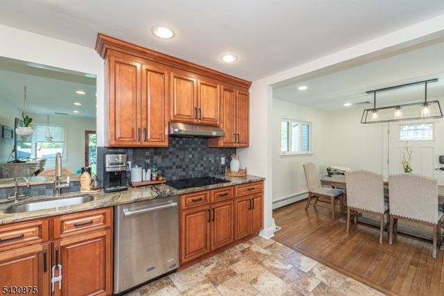 18 Evergreen Dr, Lincoln Park Boro, NJ 07035