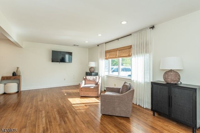 18 Evergreen Dr, Lincoln Park Boro, NJ 07035