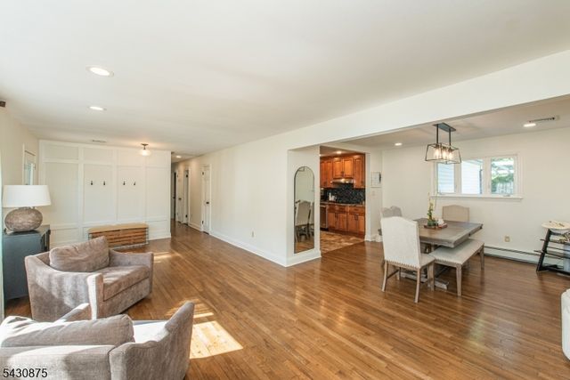 18 Evergreen Dr, Lincoln Park Boro, NJ 07035