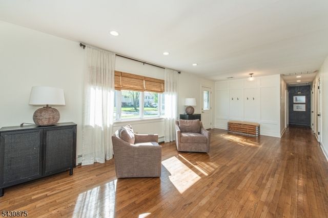 18 Evergreen Dr, Lincoln Park Boro, NJ 07035