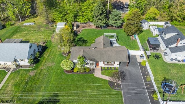 18 Evergreen Dr, Lincoln Park Boro, NJ 07035