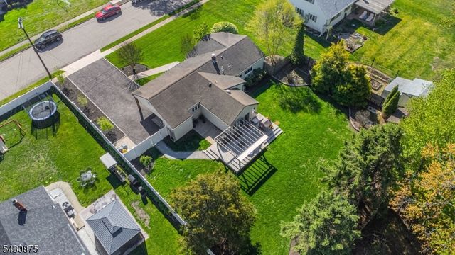 18 Evergreen Dr, Lincoln Park Boro, NJ 07035