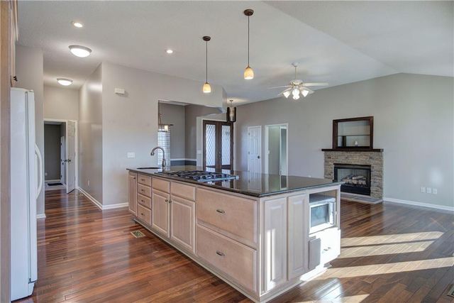 47 Cliffhanger Point, Euharlee, GA 30145