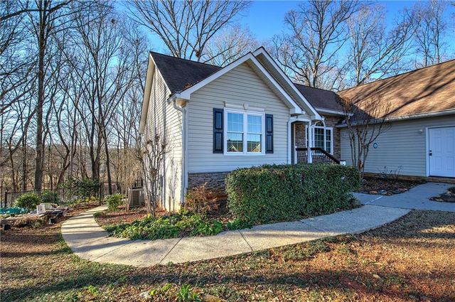 47 Cliffhanger Point, Euharlee, GA 30145