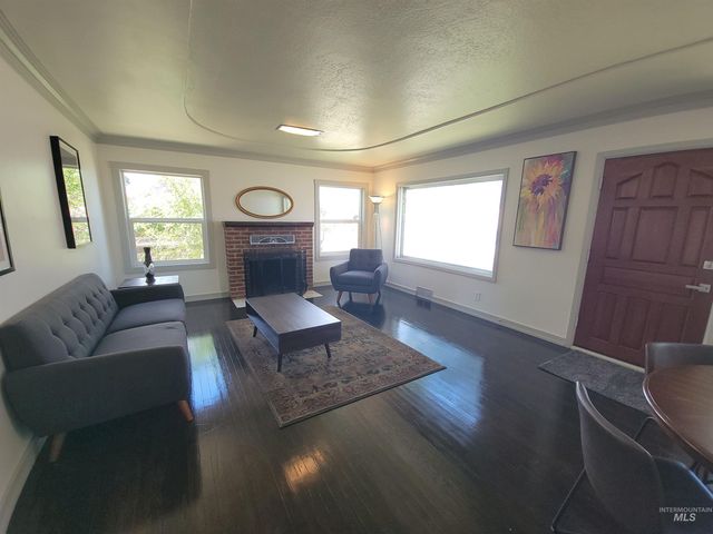 715 E Lincoln Ave, Nampa, ID 83686