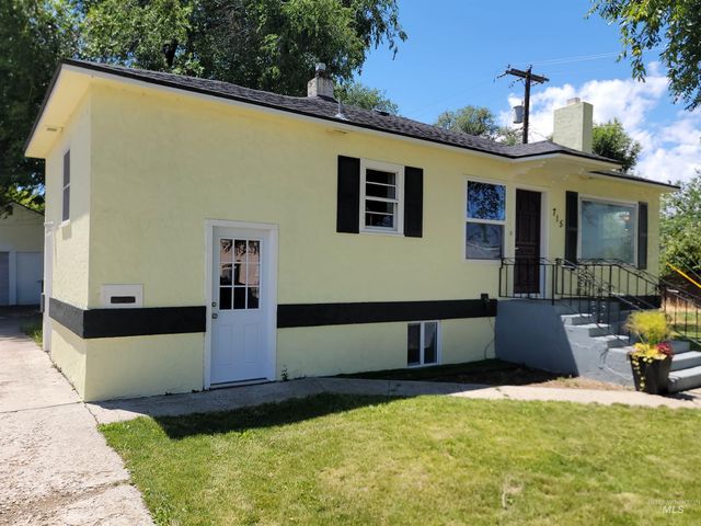 715 E Lincoln Ave, Nampa, ID 83686