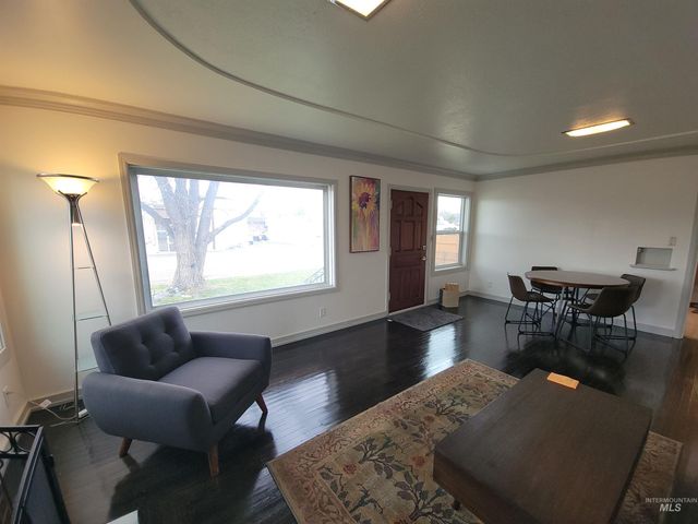 715 E Lincoln Ave, Nampa, ID 83686