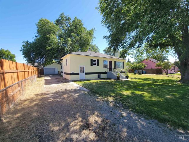 715 E Lincoln Ave, Nampa, ID 83686