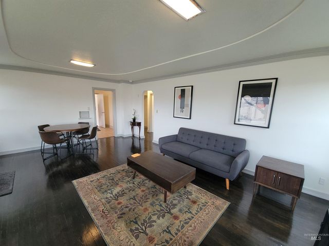 715 E Lincoln Ave, Nampa, ID 83686