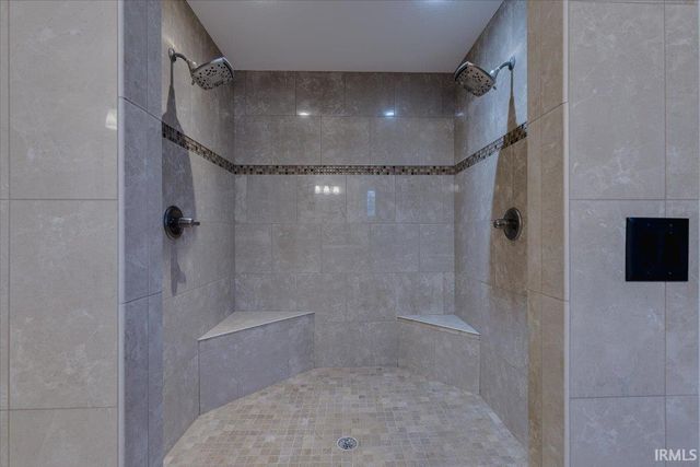 12004 Fairway Winds Court, Fort Wayne, IN 46814
