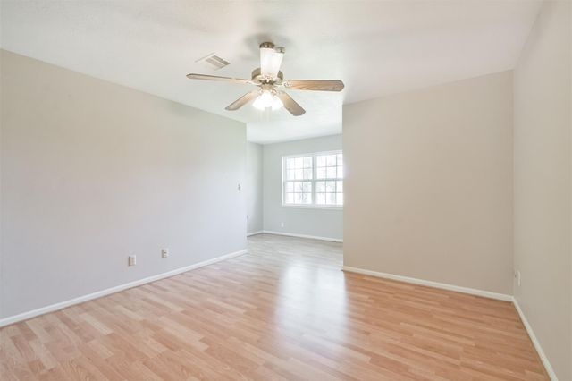316 Saint Cloud Drive, Friendswood, TX 77546