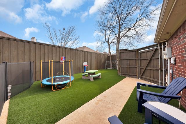 428 Rainforest Court, Murphy, TX 75094