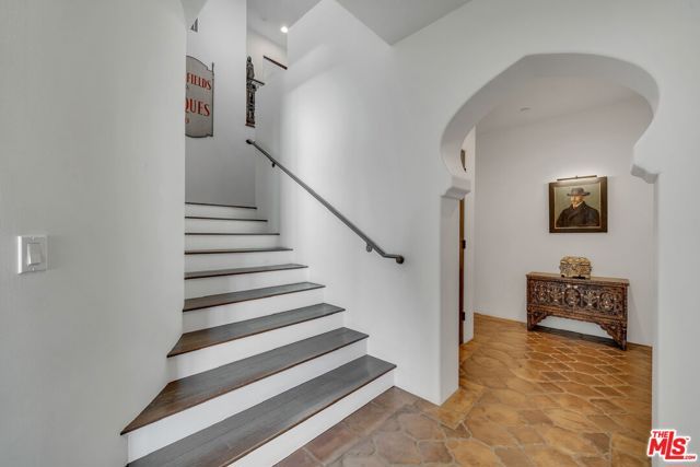 9785 Deer Creek Road, Malibu, CA 90265