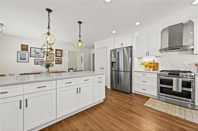 1010 Brooksglen Drive, Roswell, GA 30075
