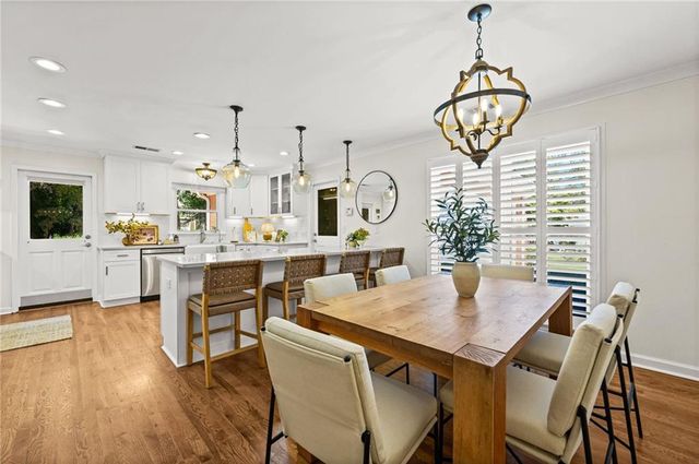 1010 Brooksglen Drive, Roswell, GA 30075