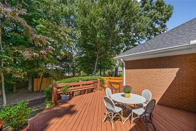 1010 Brooksglen Drive, Roswell, GA 30075