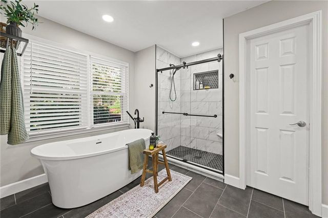 1010 Brooksglen Drive, Roswell, GA 30075