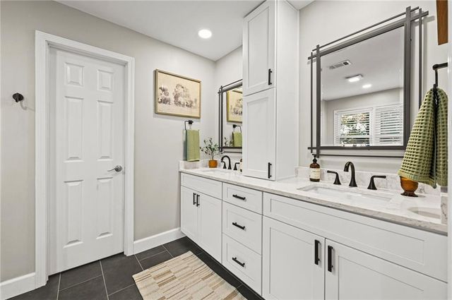 1010 Brooksglen Drive, Roswell, GA 30075