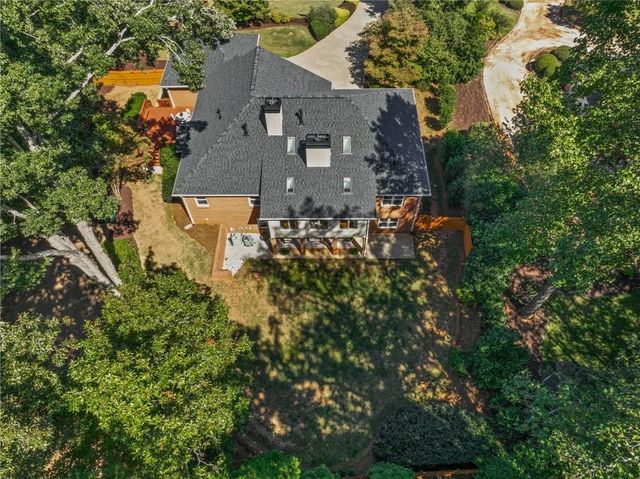 1010 Brooksglen Drive, Roswell, GA 30075