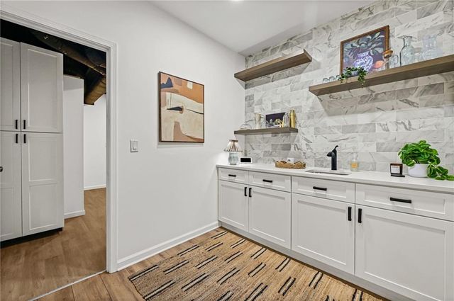 1010 Brooksglen Drive, Roswell, GA 30075