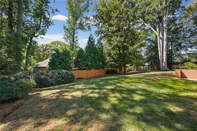 1010 Brooksglen Drive, Roswell, GA 30075