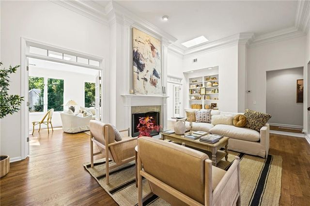 1010 Brooksglen Drive, Roswell, GA 30075