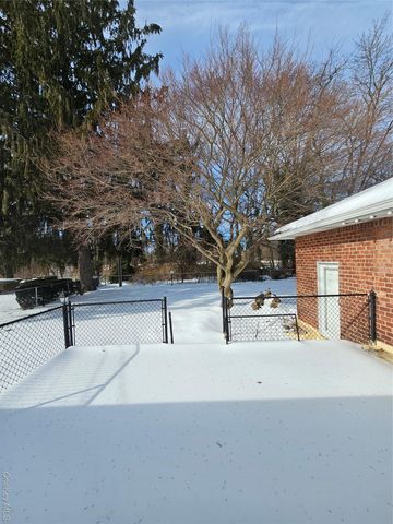 102 Birchwood Park Drive, Syosset, NY 11791