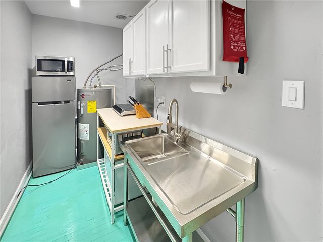 2320 Gramercy Street, Houston, TX 77030