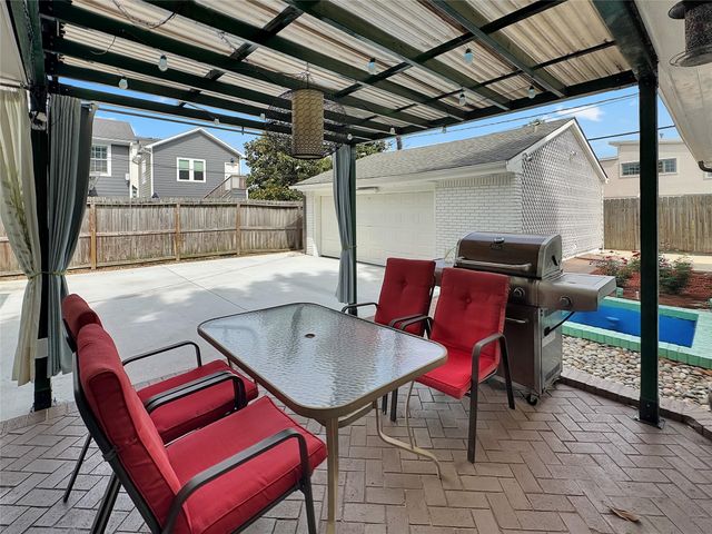 2320 Gramercy Street, Houston, TX 77030
