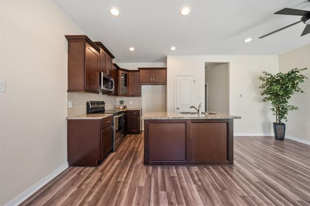 16721 Stonefield, Montgomery, TX 77316