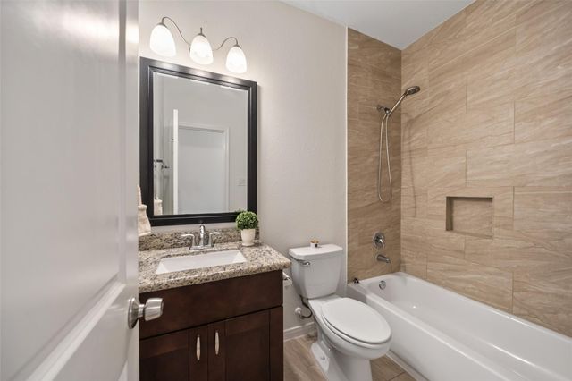 16721 Stonefield, Montgomery, TX 77316